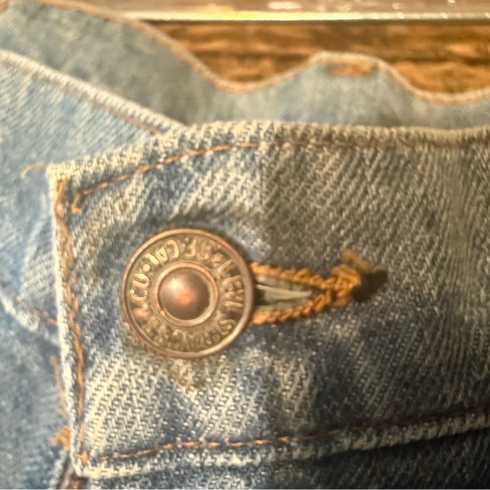 Women's Vintage 70s Levi's bell bottom trouser jeans - Picture 14 of 14
